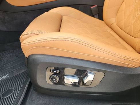 Used 2026 BMW X6 M60i AWD/4WD image 21