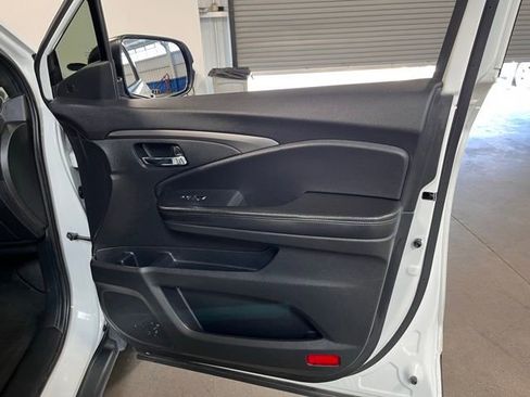 Used 2020 Honda Passport EX-L image 12