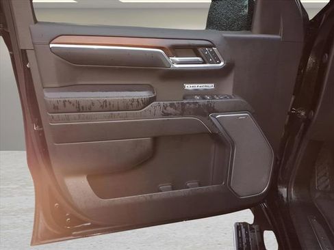 Used 2024 GMC Sierra 1500 Denali w/ Denali Reserve Package image 16