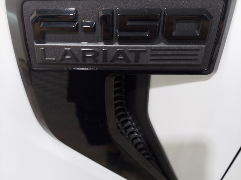 Used 2024 Ford F150 Lariat w/ Equipment Group 502A High AWD/4WD image 6