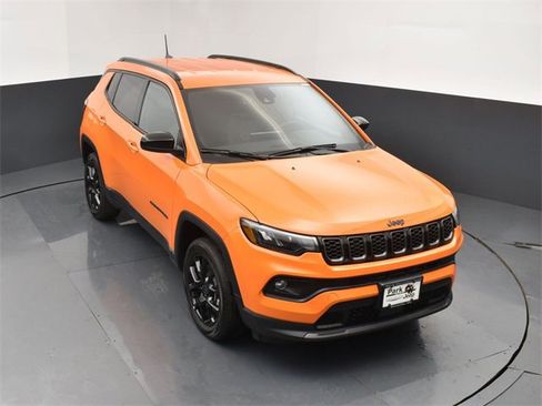 New 2026 Jeep Compass Latitude image 13