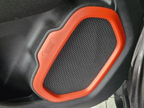 Used 2021 Jeep Renegade Sport AWD/4WD image 12