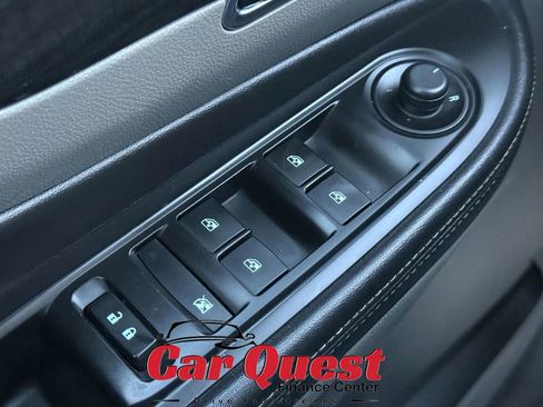 Used 2015 Buick Encore Convenience FWD image 25