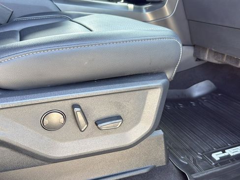 Used 2025 Ford F150 Lariat w/ Equipment Group 501A Mid image 25