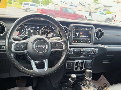 Used 2022 Jeep Gladiator Overland AWD/4WD image 31