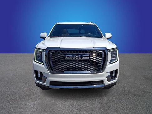 Used 2024 GMC Yukon Denali Ultimate AWD/4WD image 2