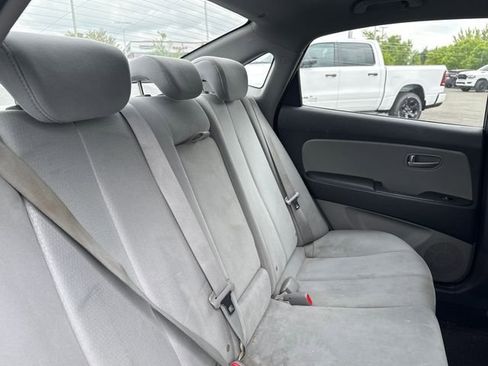 Used 2009 Hyundai Elantra GLS FWD image 10