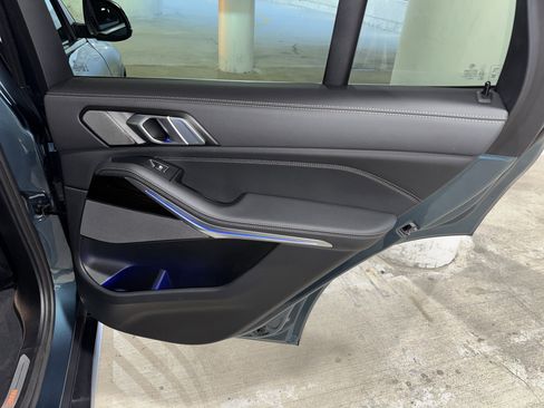 Used 2025 BMW X5 xDrive40i image 11