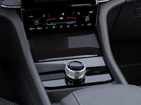 New 2026 Jeep Grand Cherokee L 2WD image 24