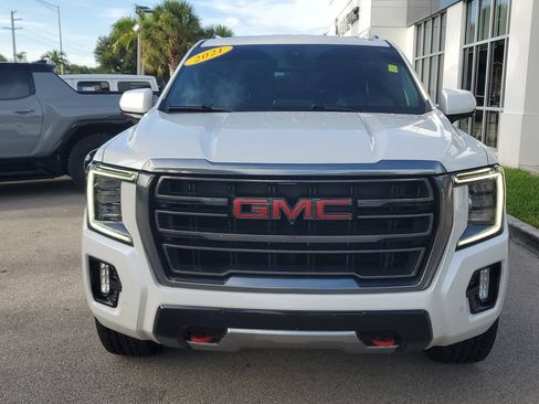 Certified 2021 GMC Yukon AT4 w/ AT4 Premium Plus Package AWD/4WD image 8