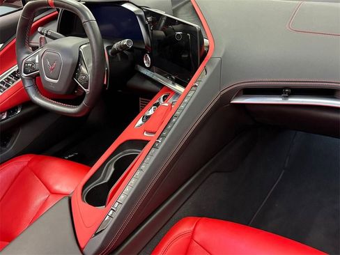 Used 2022 Chevrolet Corvette Stingray Preferred Conv w/ 2LT image 17