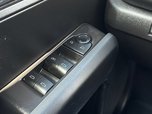 Used 2023 Chevrolet Colorado LT RWD image 23