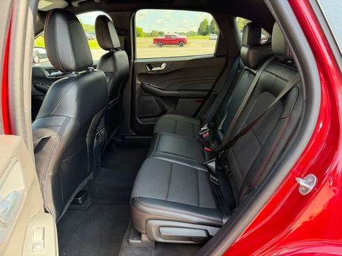 Used 2024 Ford Escape ST-Line w/ Tech Pack #1 AWD/4WD image 10