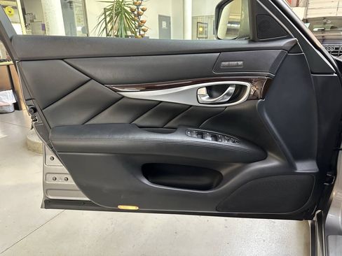 Used 2013 INFINITI M35 w/ Premium Pkg RWD image 10
