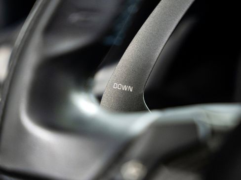 Used 2018 Ferrari 488 Spider image 24