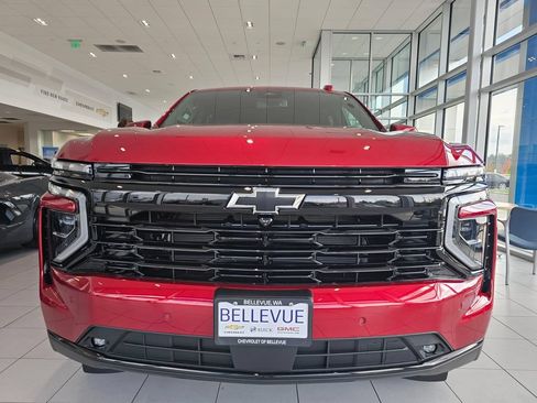 New 2026 Chevrolet Suburban RST w/ RST Capability Package AWD/4WD image 2
