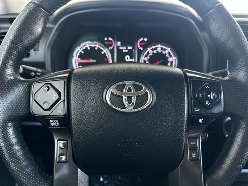 Used 2024 Toyota 4Runner TRD Off-Road Premium AWD/4WD image 22