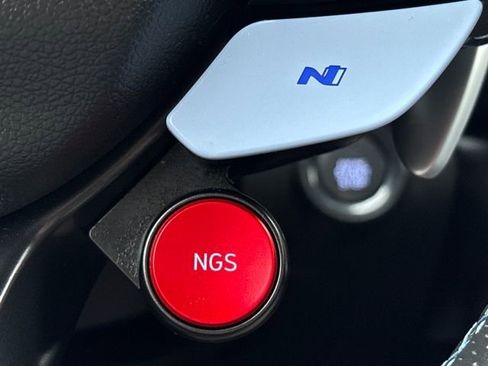 Used 2022 Hyundai Kona N image 19