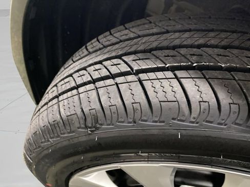 Used 2021 Toyota Corolla LE image 31