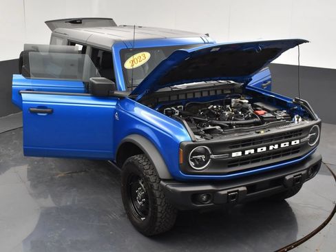 Used 2023 Ford Bronco Black Diamond AWD/4WD image 34