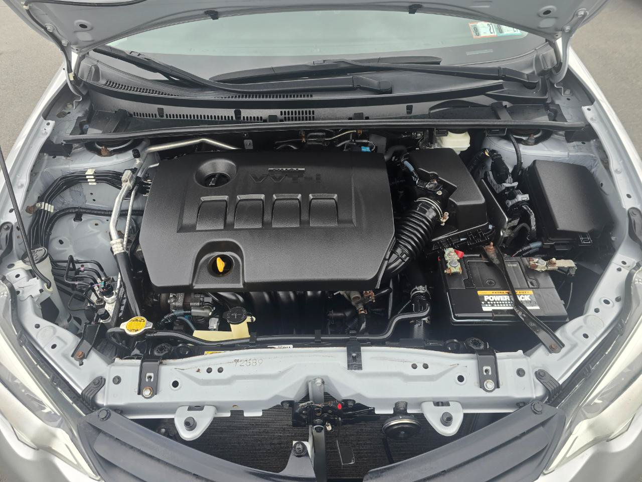Used 2014 Toyota Corolla LE FWD image 17