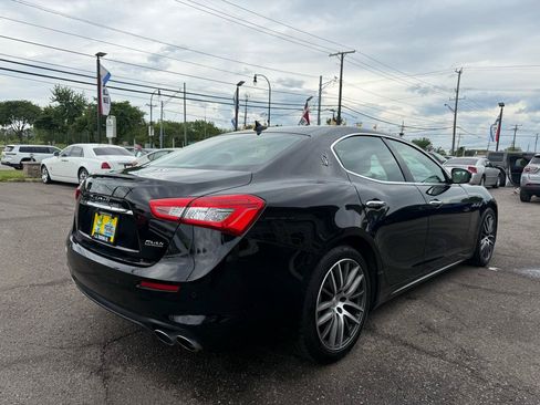 Used 2018 Maserati Ghibli S Q4 AWD/4WD image 5