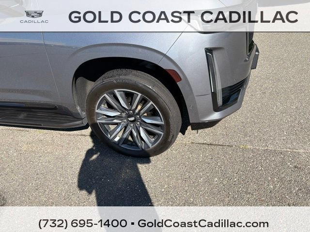 Used 2022 Cadillac Escalade ESV Sport Platinum AWD/4WD image 6
