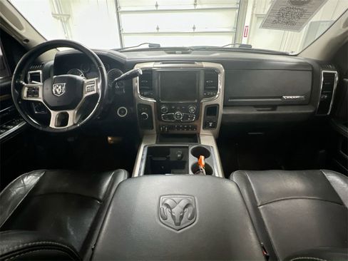 Used 2015 RAM 2500 Laramie w/ Convenience Group image 10