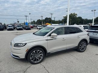 Used 2023 Lincoln Nautilus Reserve w/ Equipment Group 201A FWD video 3