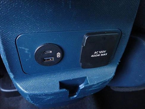 Used 2022 Ford Maverick XLT w/ Equipment Group 300A Standard image 10