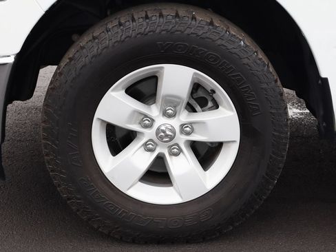 Used 2022 RAM 1500 Classic SLT w/ Electronics Group AWD/4WD image 29