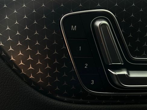 Used 2025 Mercedes-Benz GLA 250 image 23