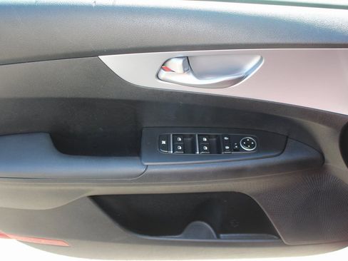 Certified 2023 Kia Forte LXS image 15