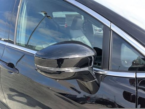 New 2026 Chrysler Pacifica Select FWD image 11
