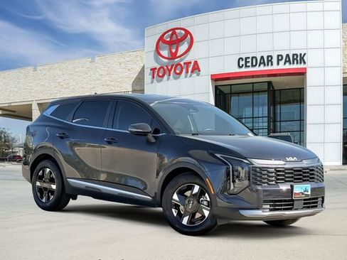 Used 2026 Kia Sportage LX w/ LX Convenience Package image 1