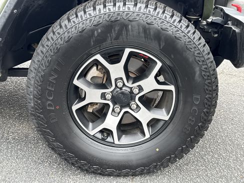 Used 2021 Jeep Wrangler Unlimited Rubicon AWD/4WD image 12