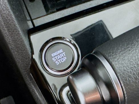 Used 2024 Kia Sportage EX FWD image 19