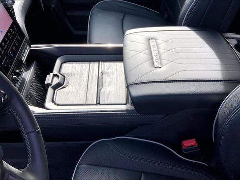 New 2026 RAM 3500 Limited image 8