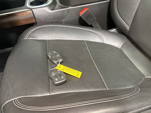 Used 2021 GMC Sierra 1500 SLT image 20