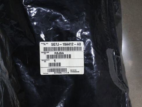 Used 2005 Ford GT image 47