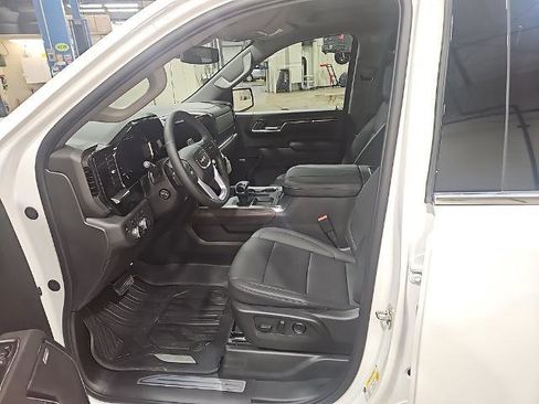 New 2026 GMC Sierra 1500 SLT w/ SLT Premium Plus Package image 12