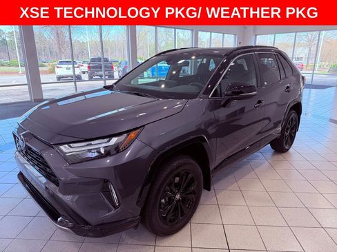 Used 2025 Toyota RAV4 XSE w/ Advanced Technology Package image 3