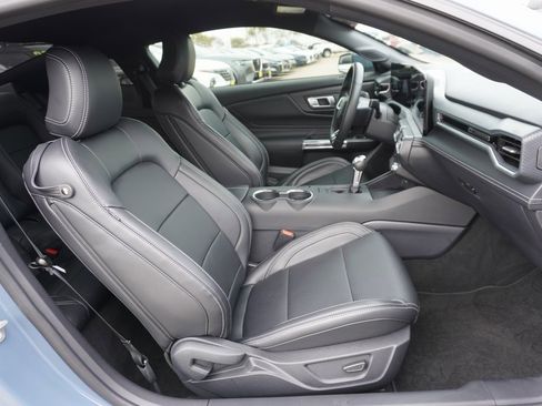 Certified 2025 Ford Mustang Premium image 21