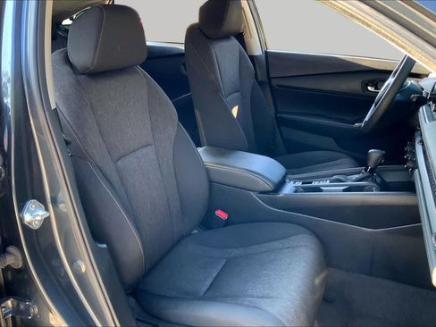 Used 2025 Honda Accord LX image 8