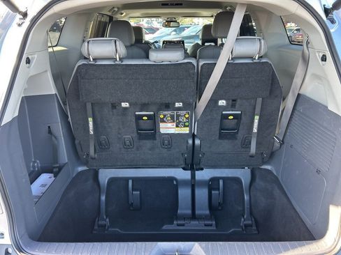 Used 2024 Toyota Sienna XLE image 16