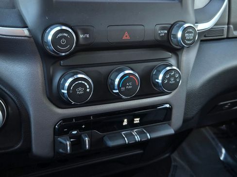 Used 2024 RAM 2500 Big Horn image 19