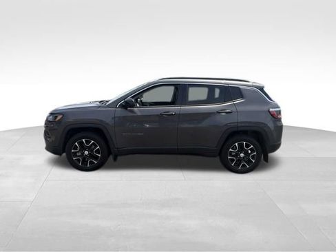 Used 2022 Jeep Compass Latitude w/ Convenience Group AWD/4WD image 7