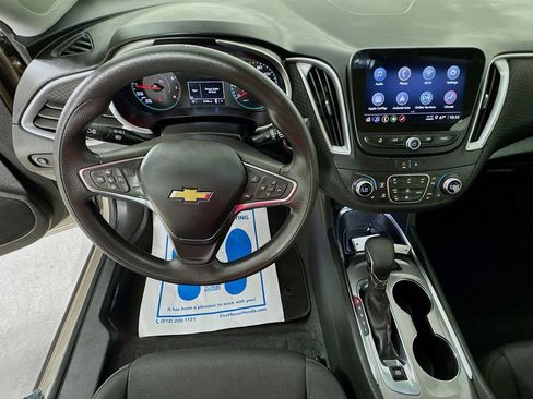 Used 2024 Chevrolet Malibu LT FWD image 12