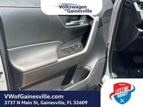 Used 2025 Toyota RAV4 XLE w/ Convenience Package FWD image 16