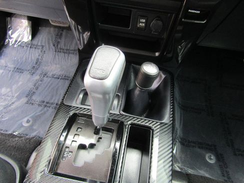 Used 2019 Toyota 4Runner TRD Off-Road Premium image 20